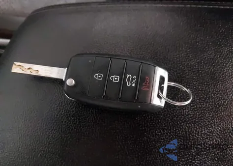 2018 Kia Optima Lx z USA, uszkodzony, nr VIN 5XXGT4L36JG234808